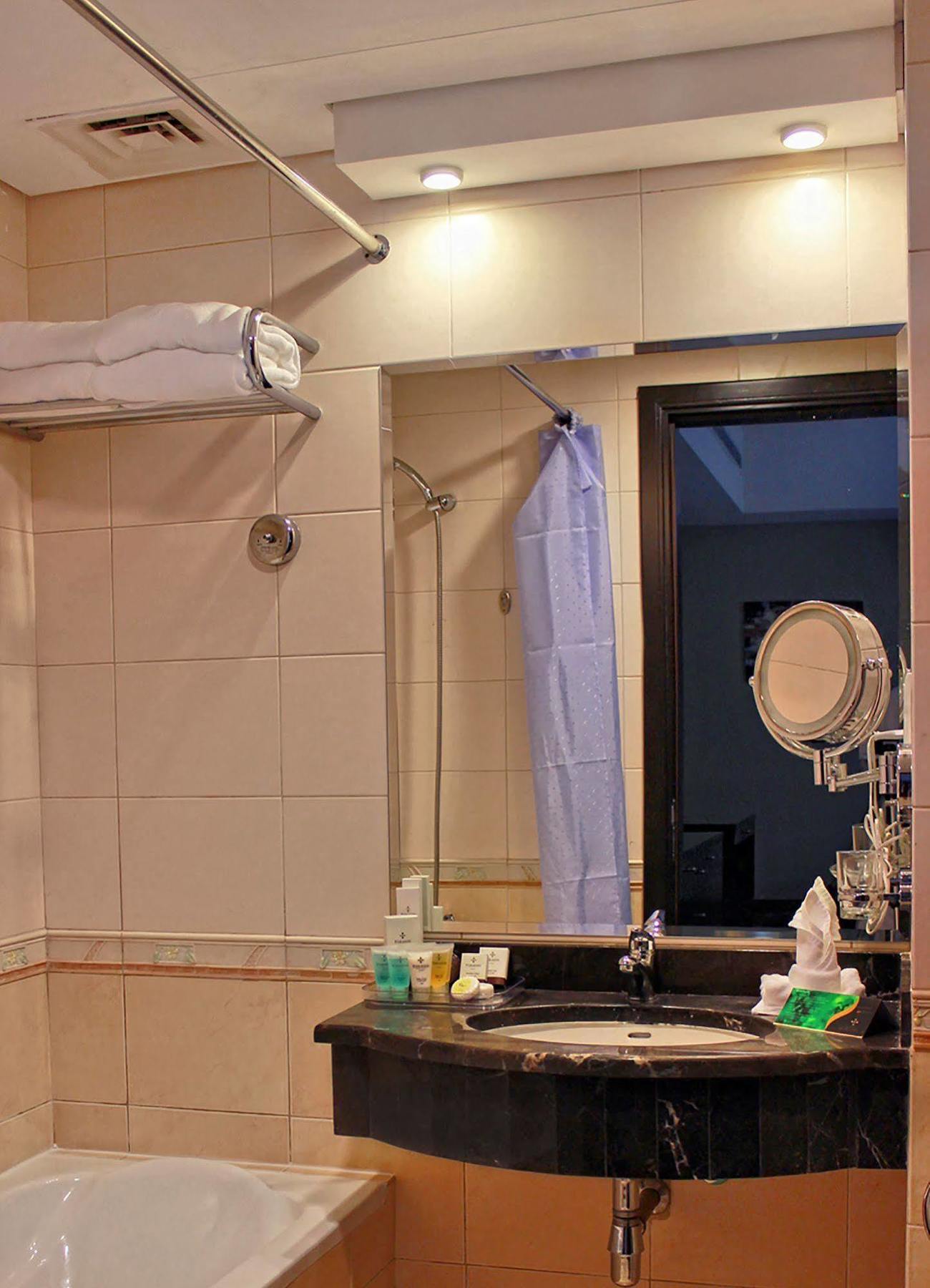 Paragon Hotel Abu Dhabi Luaran gambar
