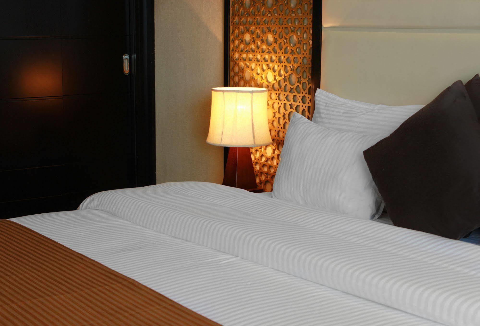 Paragon Hotel Abu Dhabi Luaran gambar